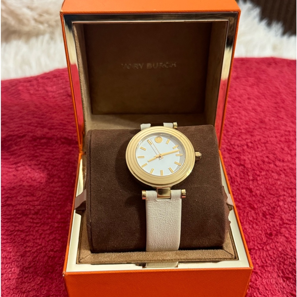 Authentic TORY BURCH Classic-T Ivory Dial Leather Strap Watch